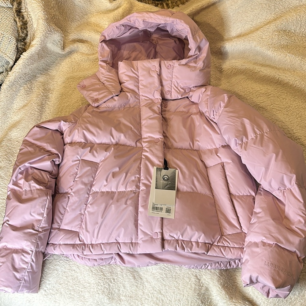 Lululemon Wunder Puff Cropped Jacket
Pink Peony